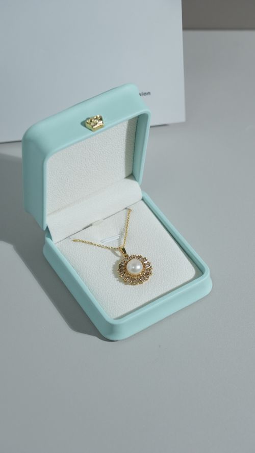 Elegant Pearl Pendant Necklace  | Timeless Beauty for Every Occasion