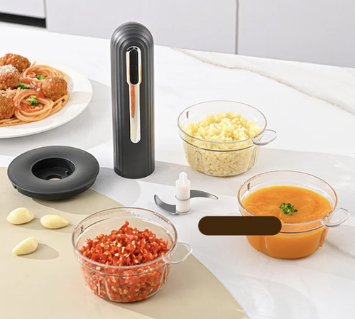 🥩 LIMITED TIME 50% OFF! ✨ Home Use Wireless Electric Meat Grinder - 2L Capacity with 3 Grinding Plates & USB Charging for Fresh Minced Meat 🔌🍖