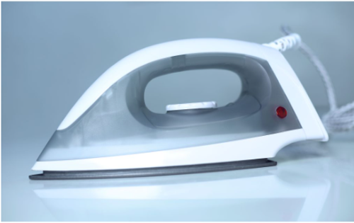 Stop Wasting Your Electricity Units: This 300W Solar Iron Heats Faster, Presses Smoother, and Cuts Your Power Consumption Dramatically