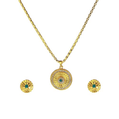 This hollow compass pendant, with its graceful rotation, sparkles with green diamonds, and features the Eight Treasures totem, symbolizing auspiciousness and protection. This exquisite women's design, a fusion of retro and modern, promises peace and prosperity when worn.