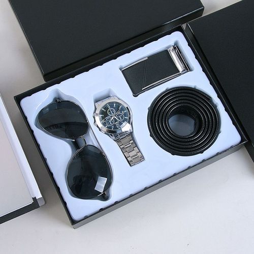 A distinguished example of elegance, a refined wrist presence | A four-piece gift set for men
