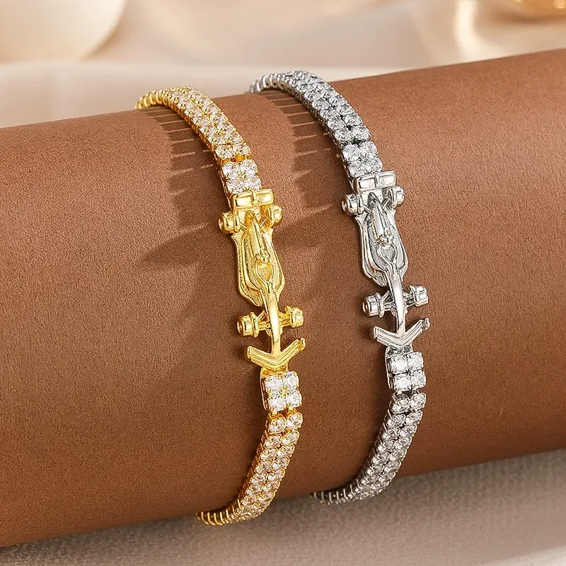 High-end Racing Inspired Minimalist Bracelet - Fashionable Versatile Women's Jewelry