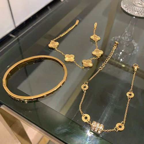 Made of titanium steel, non-fading~ Roman numeral delicate bracelet and bangle set (three-piece set)