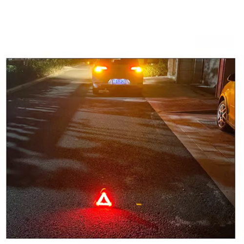 Luz de aviso triangular solar de emergência 2 em 1 para beira de estrada