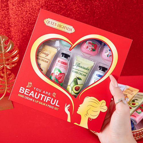 Lipstick and hand cream set