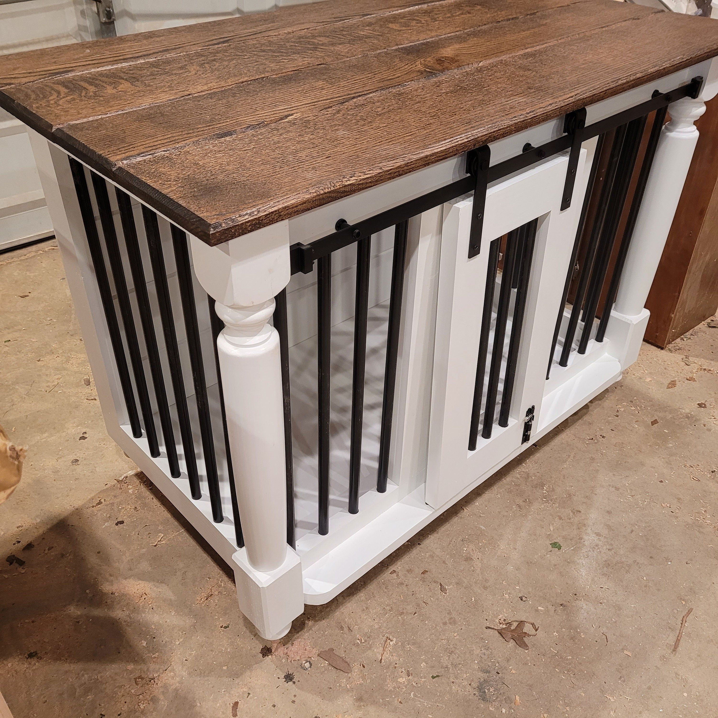 Fancy dog kennel with decorative corners