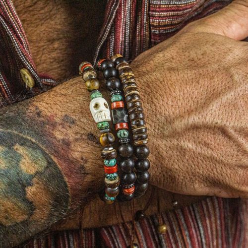 Men's Handmade Beaded Skull Bracelet – Vintage Style with Turquoise, Wooden Beads & Coconut Shell
