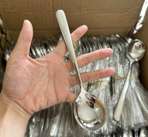 Stainless Steel Spoon, Heavy-Duty Dinner Spoon, Food-Grade Metal Table Spoon for Home, Kitchen & Restaurant Use