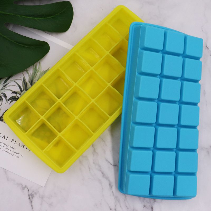 High Quality 15 Holes Removable Stackable Silicone Ice Cube Trays Molds with Lid for Freezer