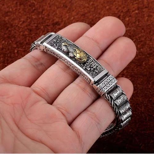 New Arrival Men's Pixiu Bracelet - Intricate Silver Craft with Fortune-Attracting Design, Smooth-Path Symbol and Gold-Accented Pixiu | INS Trendy