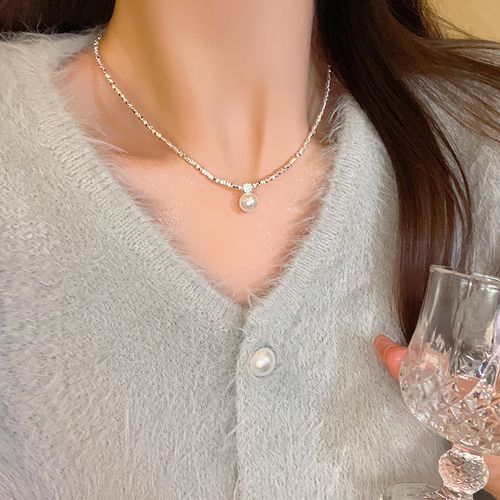 pearl necklace