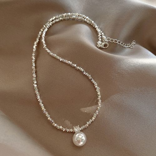 pearl necklace