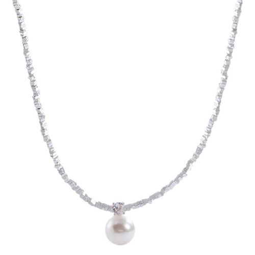 pearl necklace