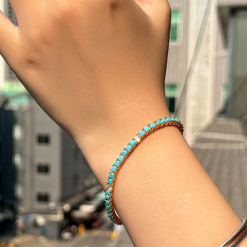 Tennis bracelet