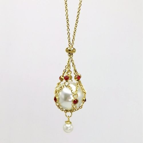 Vintage pearl mesh pocket necklace