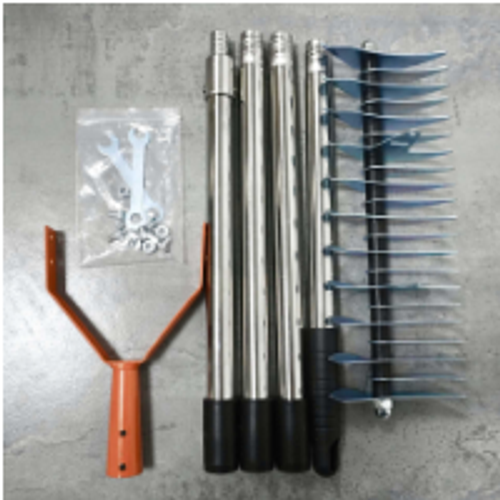 Adjustable Length Garden Thatch Rake Tool
