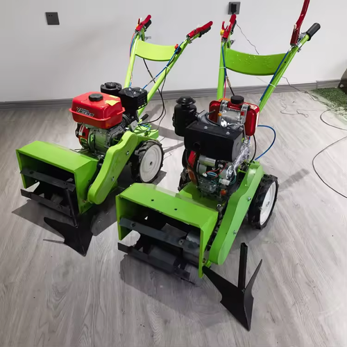 Grass breaking and returning machine