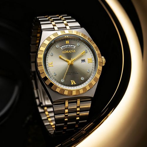 Roman Architecture Men Watch  Triangular Pit Bezel, Roman Scale, Light Luxury Business Style