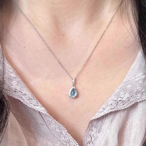 New Aquamarine Teardrop Necklace: Effortless Elegance & Modern Luxury