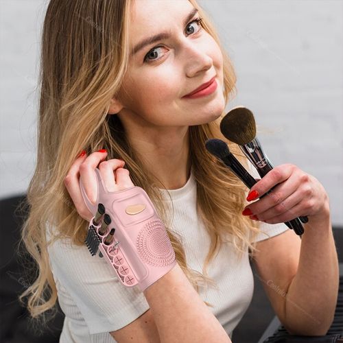 Best Selling Product  Makeup Assist Wrist Strap Silicone Makeup Brush Cleaning Pad Portable Palette