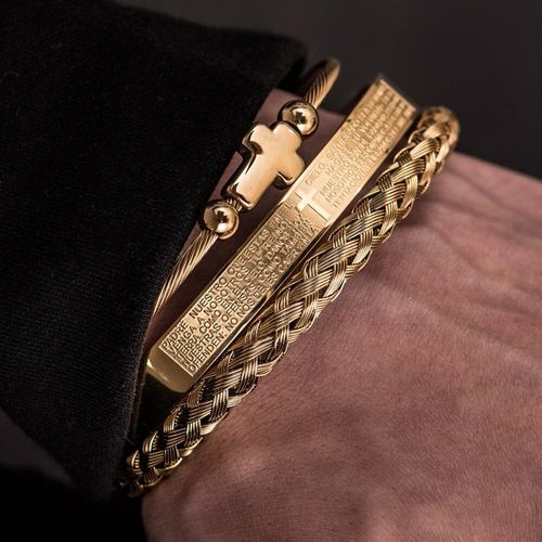 Kit Trinity Gold: Elegância Masculina com Propósito e Fé