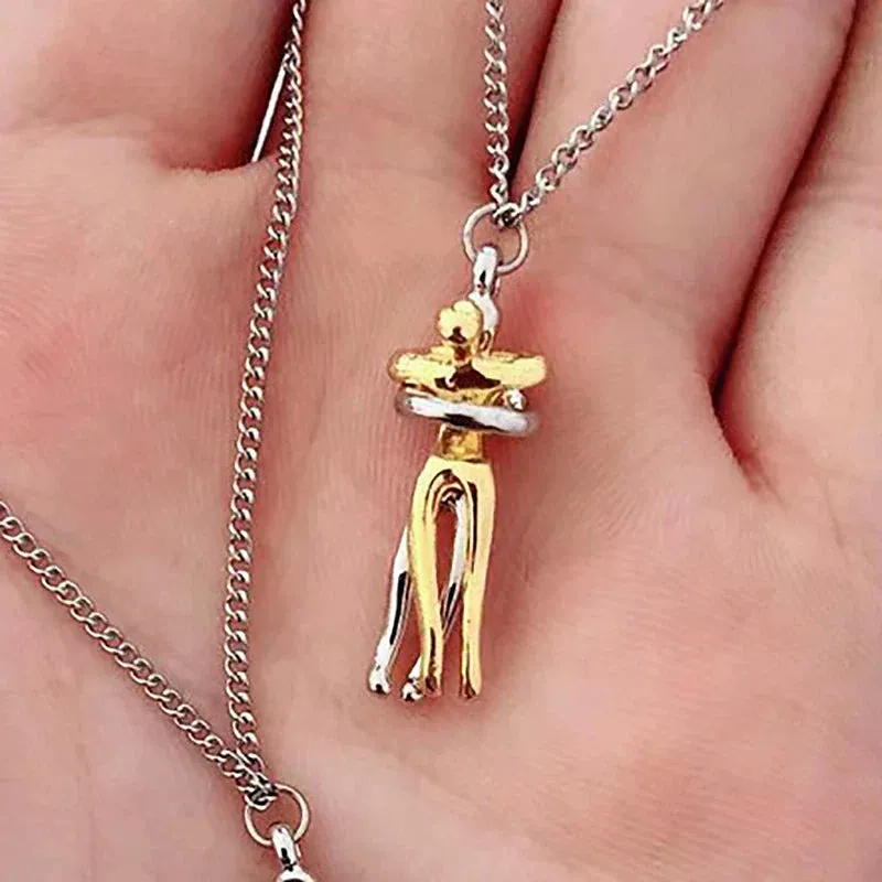 Colar Abraço Eterno