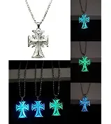 Pingente de cruz azul