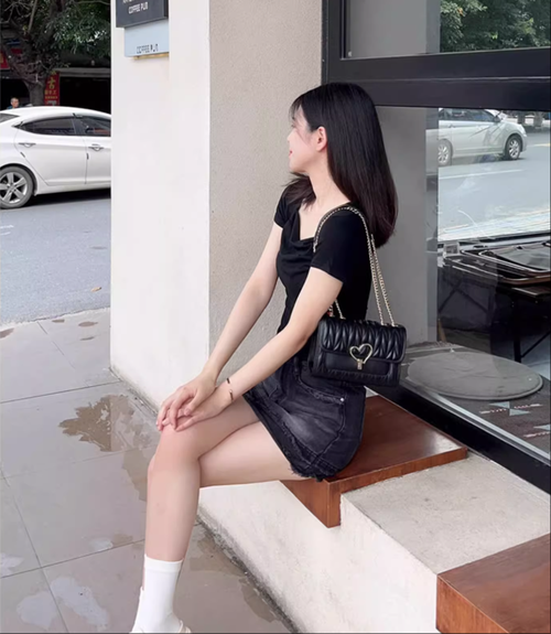 金狐狸真皮女士包包女2025新款夏高級感鏈條斜挎包生日禮物小方包