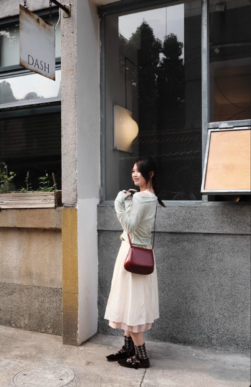 unifine2025新款包包女款馬鞍包紅色斜挎包小衆設計板栗包女包