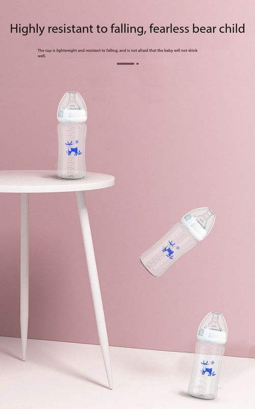 3-in-1 Hands-Free Baby Bottle Set