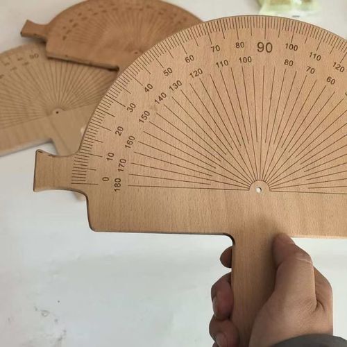 Precision Angle Finder – Handcrafted Birch Wood Angle-Measuring Tool