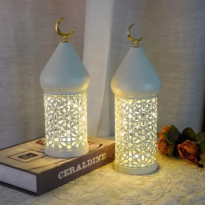 8 Moroccan style lantern