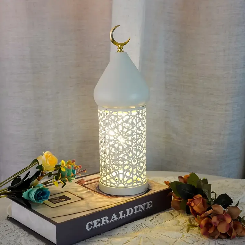 8 Moroccan style lantern