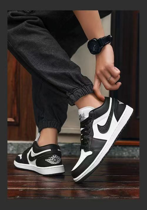 Comfortable and versatile wear-resistant low-top sneakers for men and women