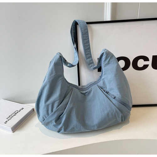 2025 Women's Dumpling Bag Spacious Light for Gym Commute