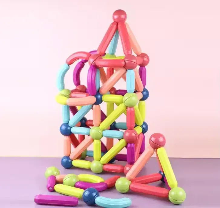 Magnetic Building Blocks Transparent Magnetic 3D Building Blocks 84 Pieces Children's Educational Toys (With Storage Box)