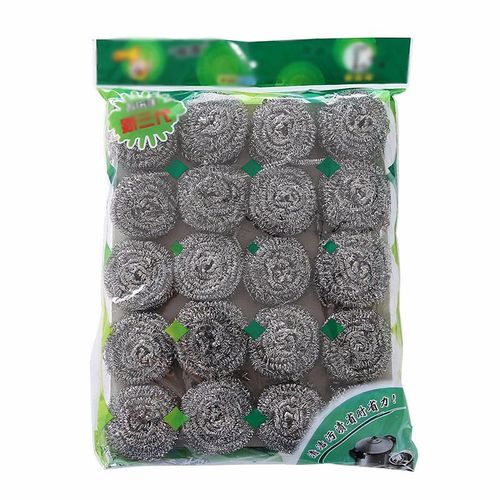 Kitchen utensils for washing dishes and pots. Commonly used high-zinc wire steel wool scrubbers at home. Cleaning balls and cleaning brushes, packaged in sets of 20.