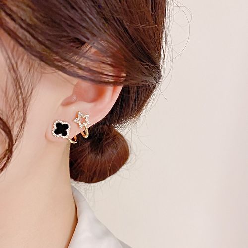 Black Clover Stylish Minimalist Earrings for Women - Unique Design, High-End Feel, Fashionable & Light Luxury Jewelry