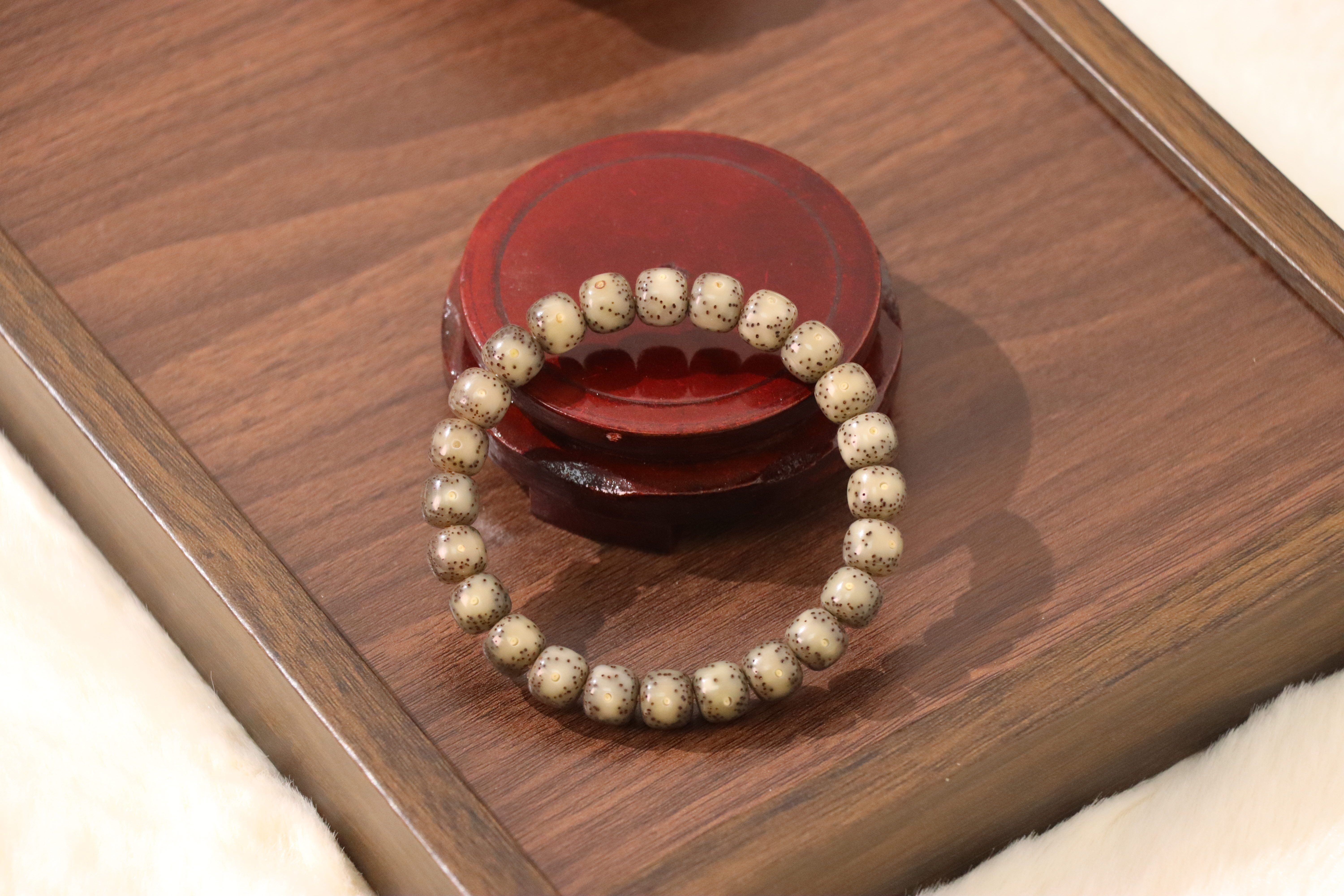 Star Moon Bodhi Bracelet, Jadeite Grade, Big Eye Pattern, Minimalist Plain Band