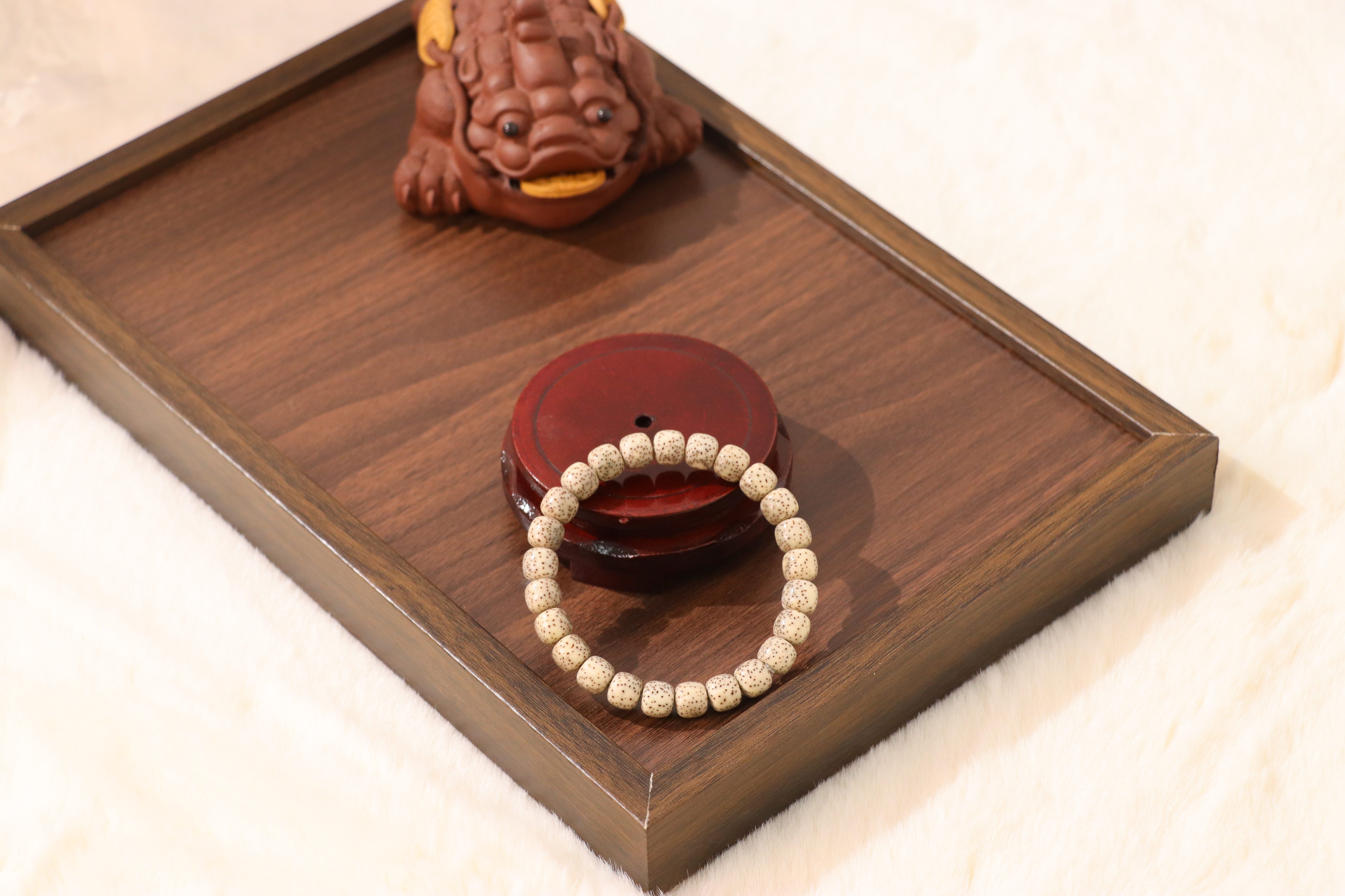 Star Moon Bodhi Bracelet, Full Star Coverage, Central Moon