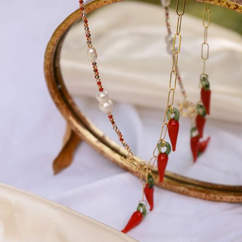 Red pepper necklace