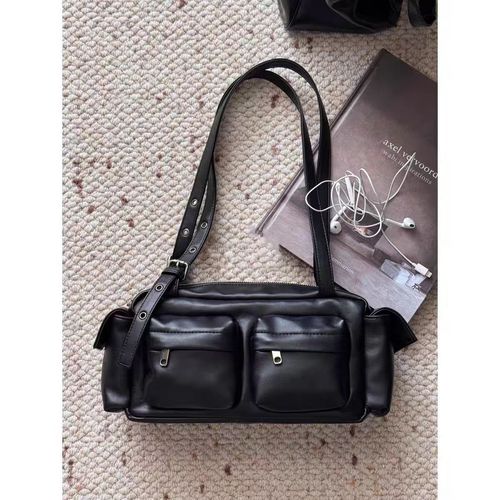 Niche design retro multi-pocket motorcycle bag for women 2025 new fashion versatile one shoulder armpit bag handbag