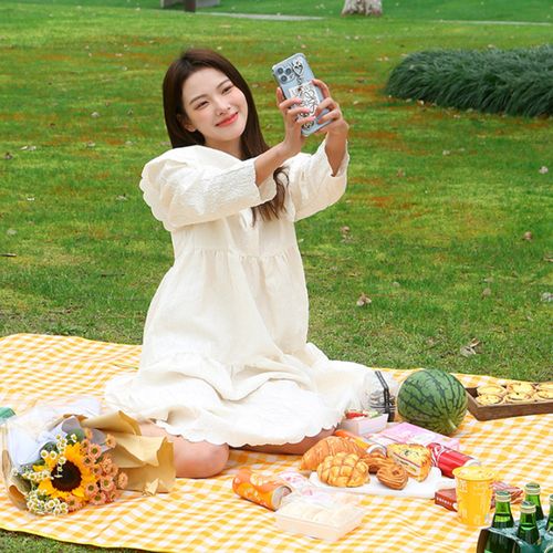 Outdoor Camping Floor Mat Sleeping Pad Ultrasonic Picnic Mat Thickened Waterproof Beach Blanket Camping Tent Grassland Mat