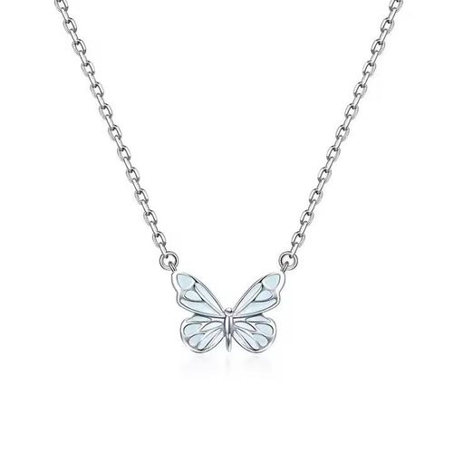 Trendy Luminous Butterfly Pendant Necklace for Women Link Chain Alloy Jewelry for Party Glow in the Night