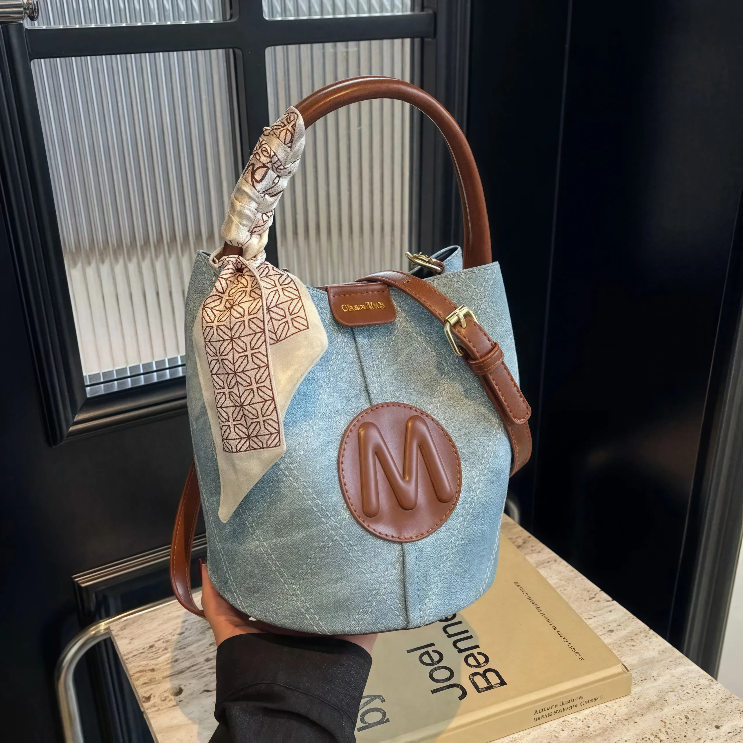 🔥2282 avaliações positivas— 👜Bolsa Balde de Luxo 2025 — Moda em alta 🎀, versátil para ombro | crossbody | na mão ✨🛍️, várias combinações para realçar seu estilo! 💎✨