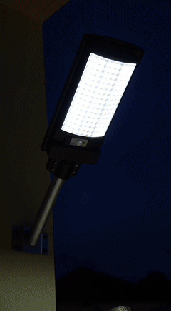 ⚠️Luanda 🏠💡☀️ Lâmpada Solar Integrada Super Brilhante ⚡✨ — Sensor Inteligente 🚶‍♂️📡 e À Prova de Água 🌧️💦 — Carrega de Dia 🔋☀️, Ilumina à Noite 🌙✨