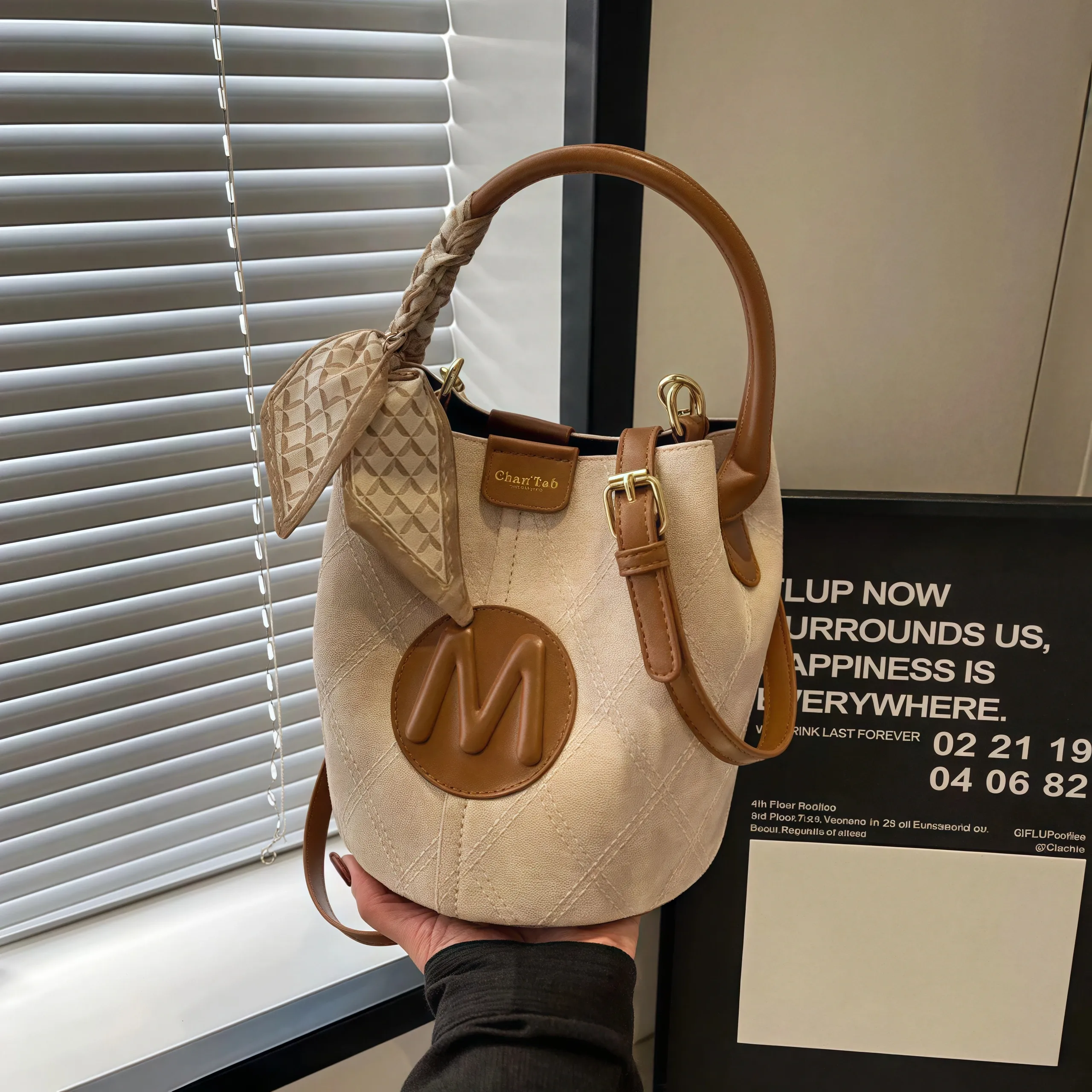 🔥2282 avaliações positivas— 👜Bolsa Balde de Luxo 2025 — Moda em alta 🎀, versátil para ombro | crossbody | na mão ✨🛍️, várias combinações para realçar seu estilo! 💎✨