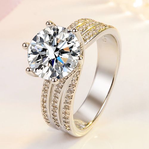 Sparkle Like Royalty – Your Dream Diamond Ring