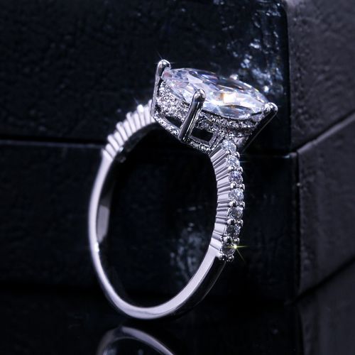 Large Oval Diamond Ring