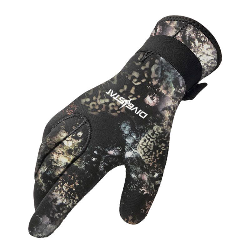 Anti-Slip Wear-Resistant Camouflage Diving Gloves for Winter Swimming and Fish Handling